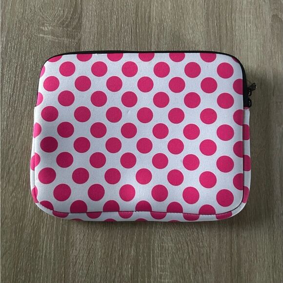 NWOT … Polka Dot “Flamingo” Tablet Case / Pouch - Picture 2 of 4